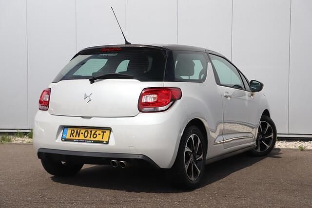Occasion DS Automobiles DS3 Business 131 PK (96 kW) 2018 Metallic of parerlmoerlak two tone blanc perl Hatchback
