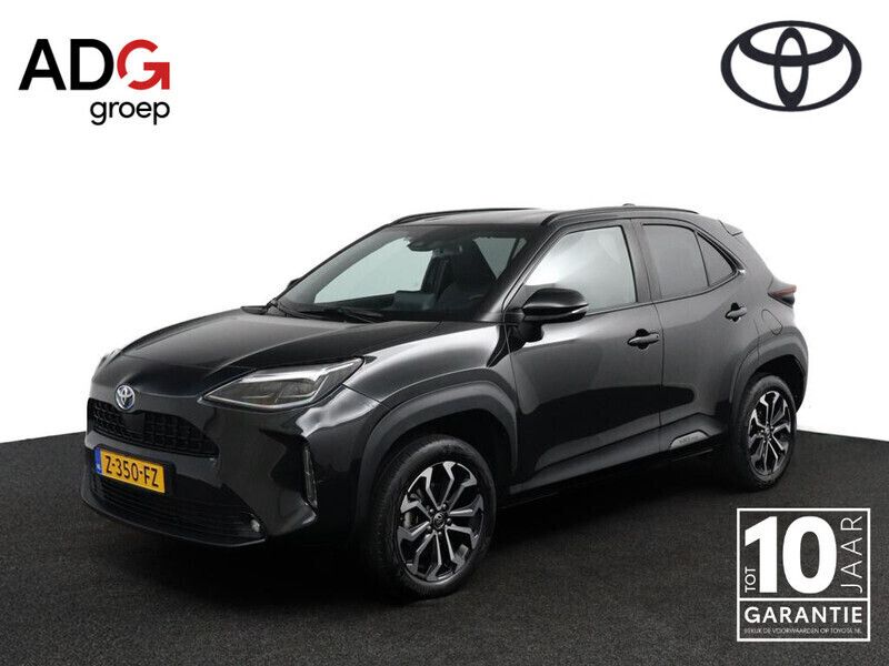 Zwart Gebruikt 2024 Toyota Yaris Cross SUV | € 28.900 (Eerlijke prijs) - Afbeelding 1/4