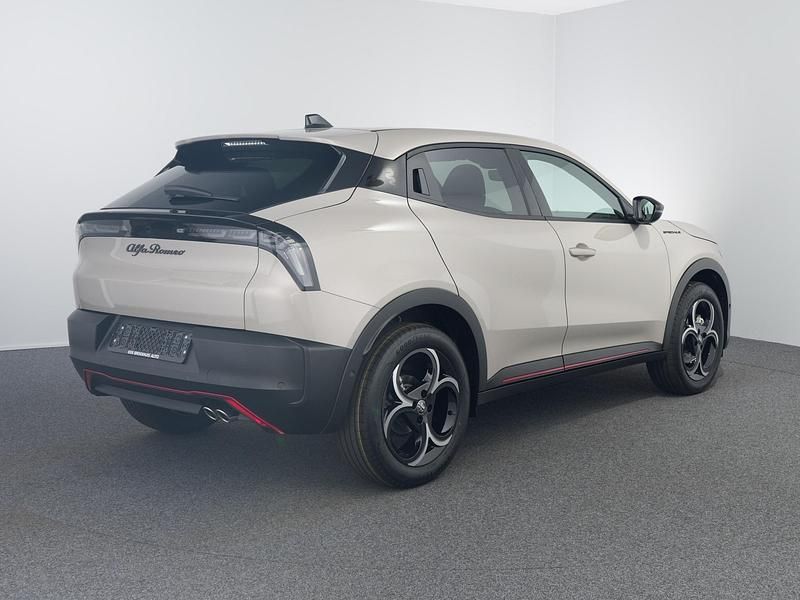 Occasion Alfa Romeo GT Junior Edizione Speciale 146 PK (107 kW) 2025 Grijs SUV