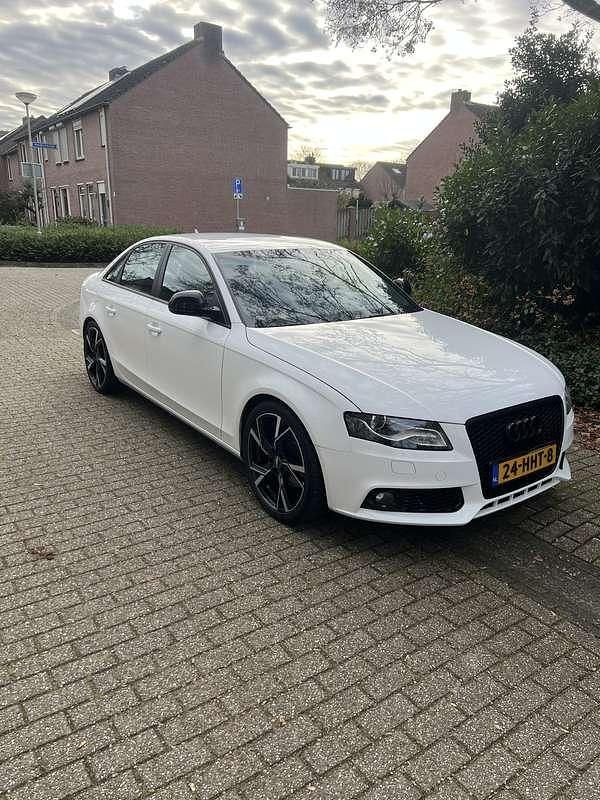 Wit Gebruikt 2009 Audi A4 Proline Sedan | € 9.250 (Duur) - Afbeelding 1/4