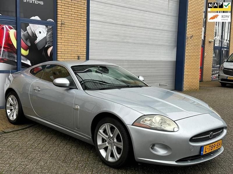 Grijs Gebruikt 2008 Jaguar XK Coupé | € 24.500 (Super prijs) - Afbeelding 1/4