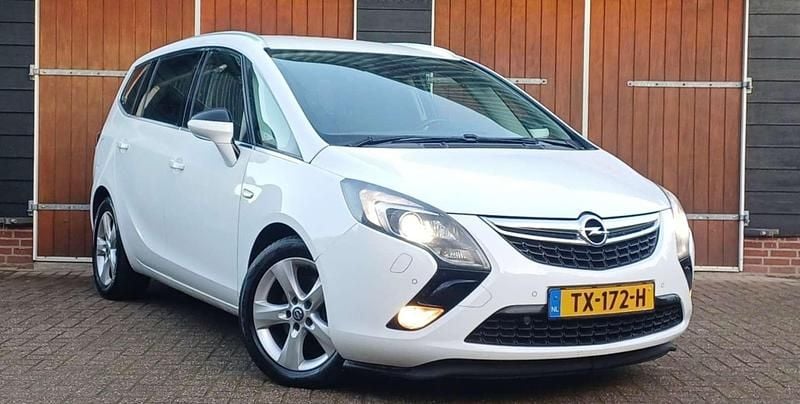 Wit Gebruikt 2013 Opel Zafira Tourer Edition MPV | € 5.750 (Eerlijke prijs) - Afbeelding 1/4
