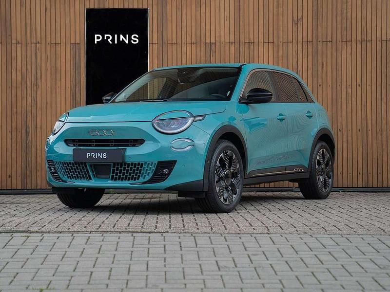 Blauw Gebruikt 2024 Fiat 600 La Prima SUV | € 27.450 (Goede deal) - Afbeelding 1/4