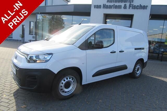 Wit Nieuw 2025 Fiat e-Doblò L2 50 kWh MPV | € 22.850 - Afbeelding 1/3