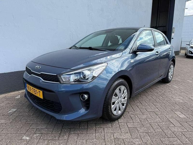 Blauw Gebruikt 2017 Kia Rio Hatchback | € 11.950 (Super prijs) - Afbeelding 1/4