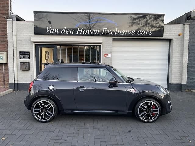 Occasion Mini John Cooper Works Chili 231 PK (169 kW) 2021 Grijs (metallic) Hatchback