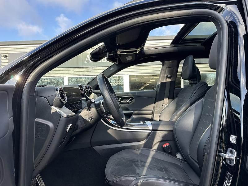 Occasion Mercedes GLC300 AMG line 313 PK (230 kW) 2024 Zwart SUV