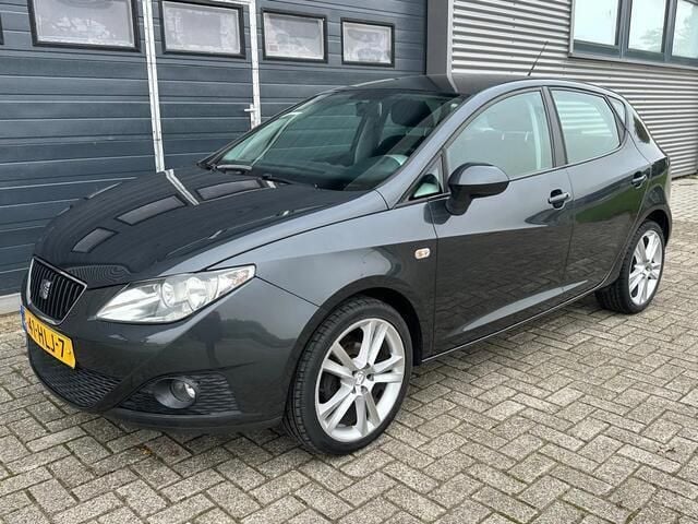 Grijs Occasion 2009 Seat Ibiza Sport Hatchback | € 3.749 (Iets duurder) - Afbeelding 1/4