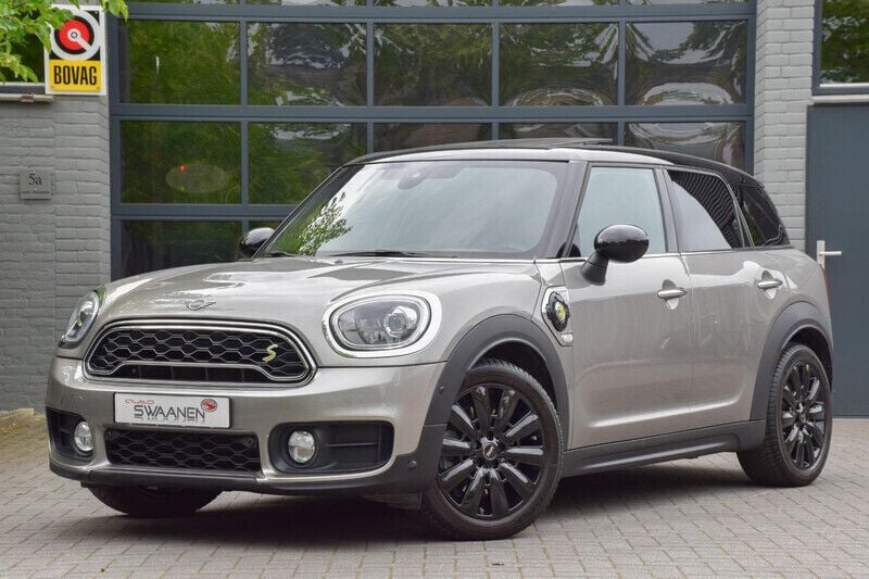 Grijs Gebruikt 2018 Mini Cooper Countryman Chili SUV | € 23.950 (Eerlijke prijs) - Afbeelding 1/4