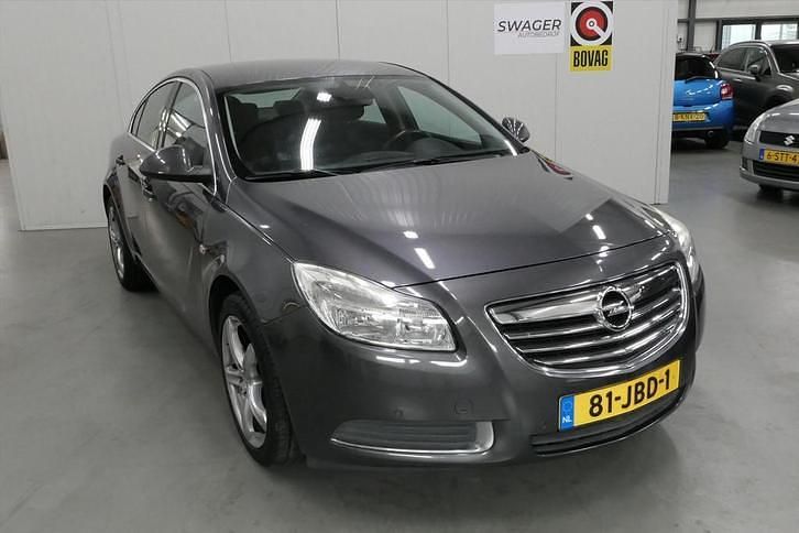 Grijs Gebruikt 2009 Opel Insignia Business Sedan | € 2.195 (Super prijs) - Afbeelding 1/4
