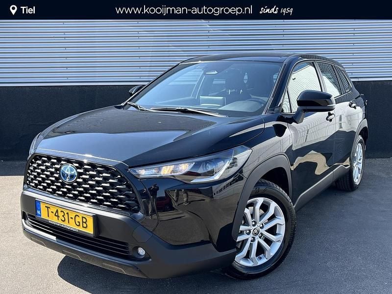 Zwart Gebruikt 2023 Toyota Corolla Cross Active SUV | € 32.700 (Super prijs) - Afbeelding 1/4
