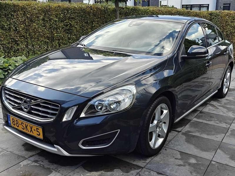 Occasion Volvo S60 Business Edition 150 PK (110 kW) 2011 Grijs Sedan
