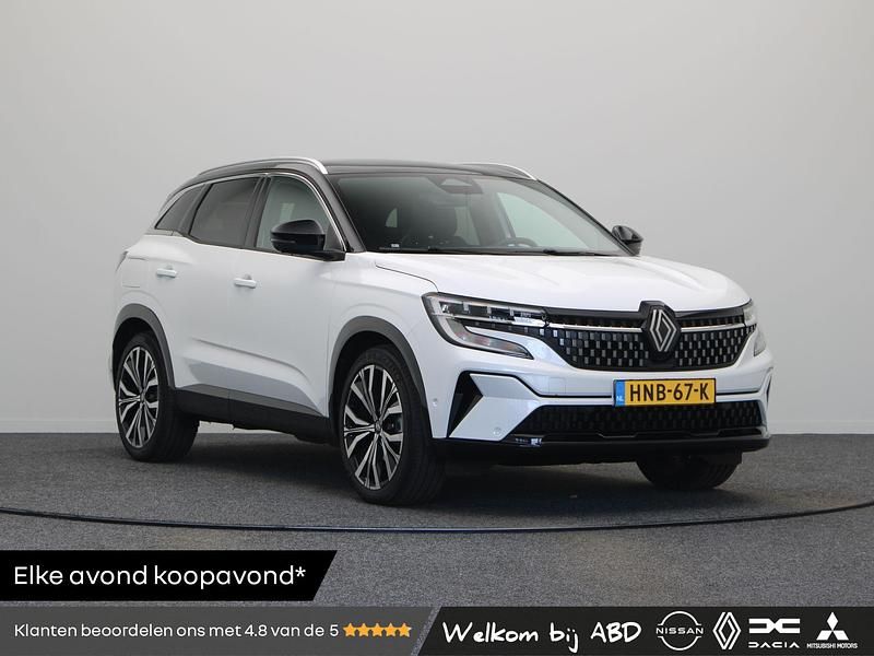 Wit Occasion 2025 Renault Austral Iconic SUV | € 38.395 - Afbeelding 1/3