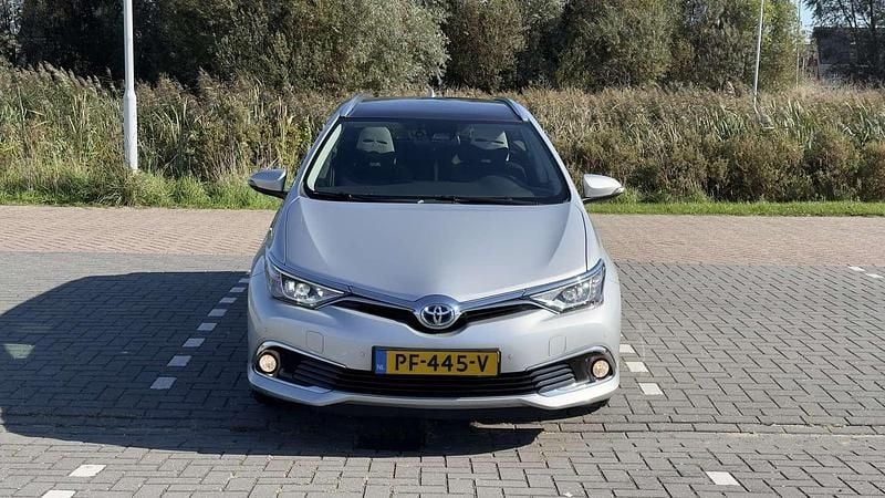 Gebruikt 2017 Toyota Auris Hybrid Stationwagen | € 16.000 (Eerlijke prijs) - Afbeelding 1/4