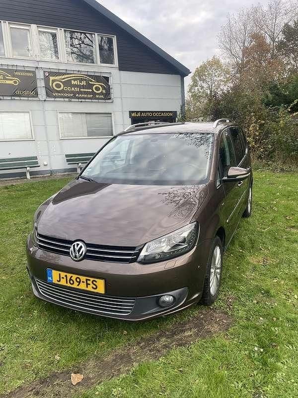 Gebruikt 2015 VW Touran Cup MPV | € 9.800 (Super prijs) - Afbeelding 1/4