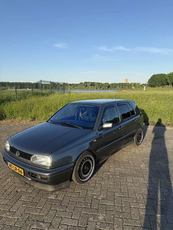 Gebruikt 1996 VW Golf III Sedan | € 4.250 - Afbeelding 1/4