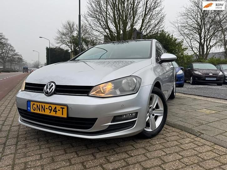 Grijs (metallic) Occasion 2013 VW Golf VII Hatchback | € 7.995 (Goede deal) - Afbeelding 1/4