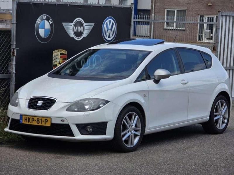 Wit Gebruikt 2013 Seat Leon FR MPV | € 7.700 (Super prijs) - Afbeelding 1/4