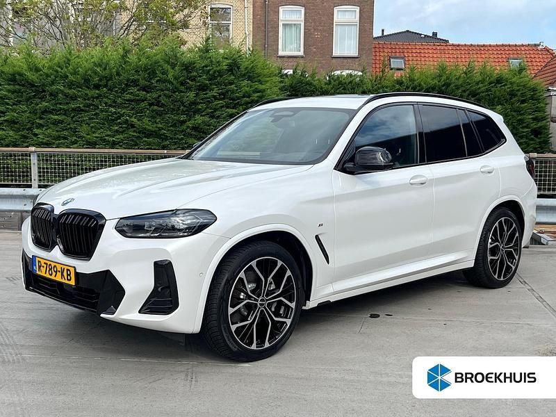 Wit Gebruikt 2022 BMW iX3 Executive SUV | € 43.495 (Eerlijke prijs) - Afbeelding 1/4