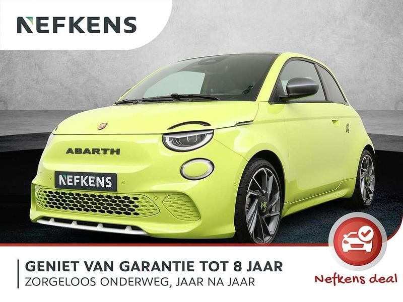 Groen, metallic lak Gebruikt 2024 Abarth 500e Turismo Hatchback | € 36.360 - Afbeelding 1/4