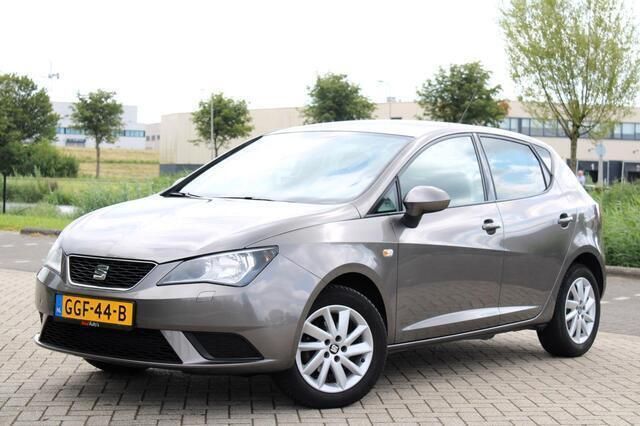 Grijs Gebruikt 2014 Seat Ibiza Hatchback | € 7.450 (Eerlijke prijs) - Afbeelding 1/4