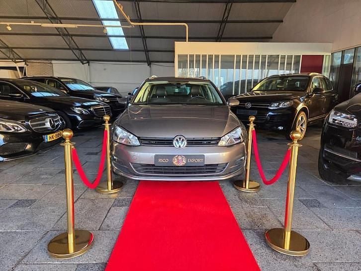 Grijs Gebruikt 2017 VW Golf VII Highline Stationwagen | € 4.444 (Super prijs) - Afbeelding 1/3