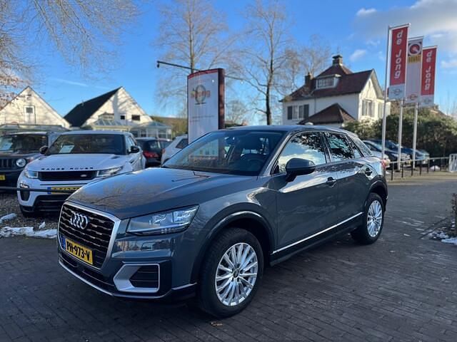 Grijs Occasion 2017 Audi Q2 Design SUV | € 17.950 (Eerlijke prijs) - Afbeelding 1/4