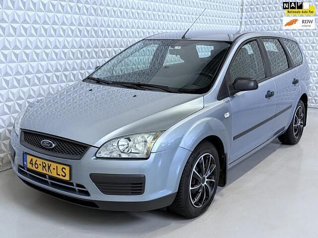 Occasion Ford Focus Trend 101 PK (74 kW) 2005 Blauw (metallic) Stationwagen