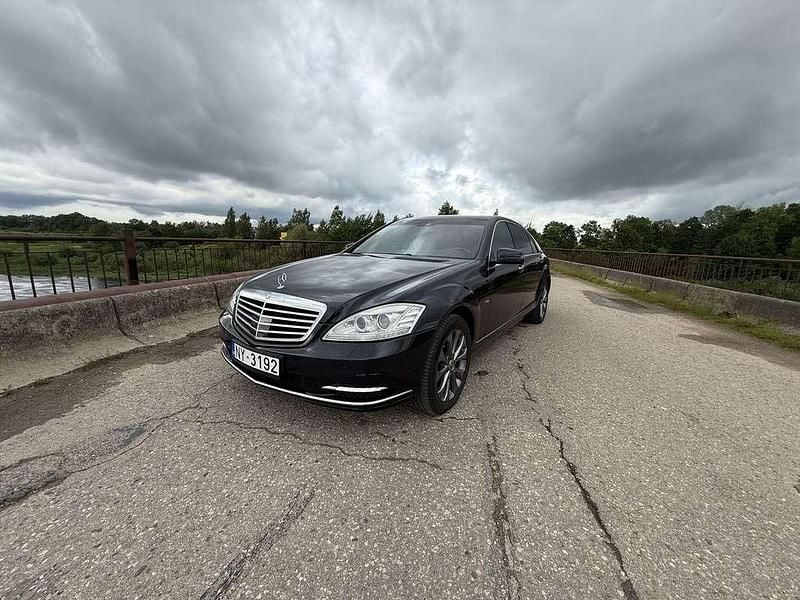 Gebruikt 2009 Mercedes S350 Sedan | € 14.000 (Eerlijke prijs) - Afbeelding 1/4