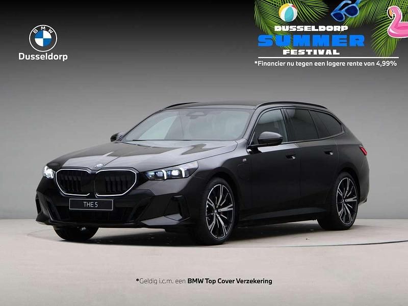 Bruin Nieuw 2025 BMW 530e Comfort Edition Stationwagen | € 91.267 (Eerlijke prijs) - Afbeelding 1/4