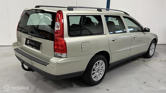 Occasion Volvo V70 Kinetic 140 PK (102 kW) 2005 Beige Stationwagen