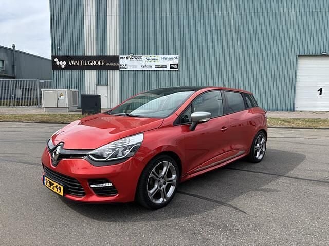 Rood Gebruikt 2015 Renault Clio GrandTour GT Stationwagen | € 11.950 (Eerlijke prijs) - Afbeelding 1/4