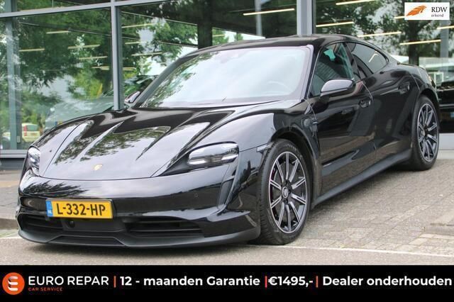 Zwart Gebruikt 2020 Porsche Taycan 4S Performance Package Sedan | € 49.995 - Afbeelding 1/4