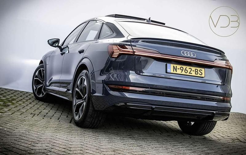 Occasion Audi e-tron Sportback S-Line 370 kW (504 PK) 2021 Blauw (metallic) SUV
