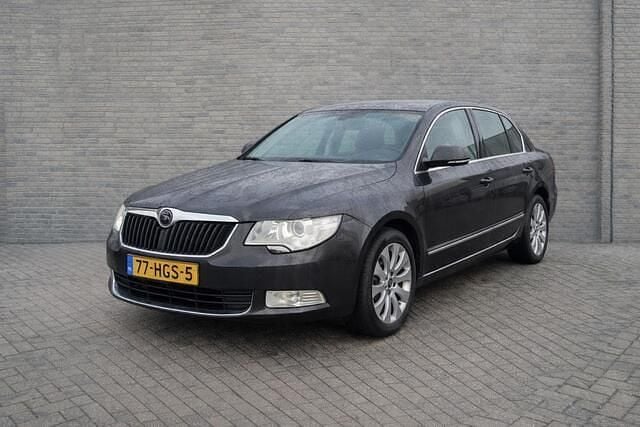Occasion Skoda Superb Elegance 160 PK (117 kW) 2008 Beige Hatchback