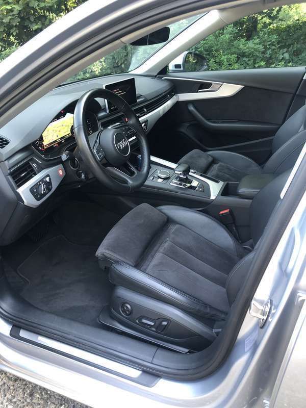 Grijs Gebruikt 2017 Audi A4 Stationwagen | € 16.999 (Eerlijke prijs) - Afbeelding 1/4