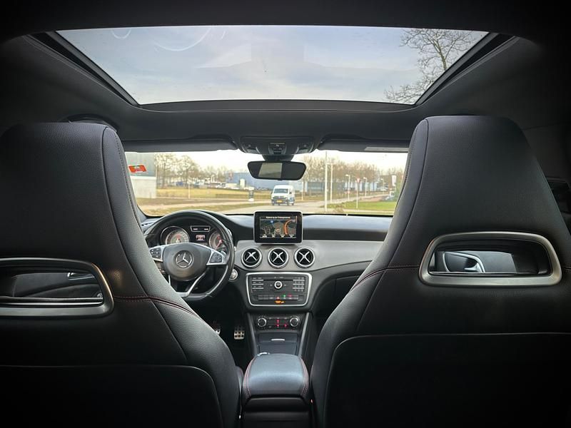 Occasion Mercedes CLA220 Ambition 177 PK (130 kW) 2015 Grijs Sedan