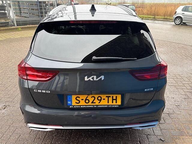 Occasion Kia Ceed 105 PK (77 kW) 2022 Grijs Hatchback