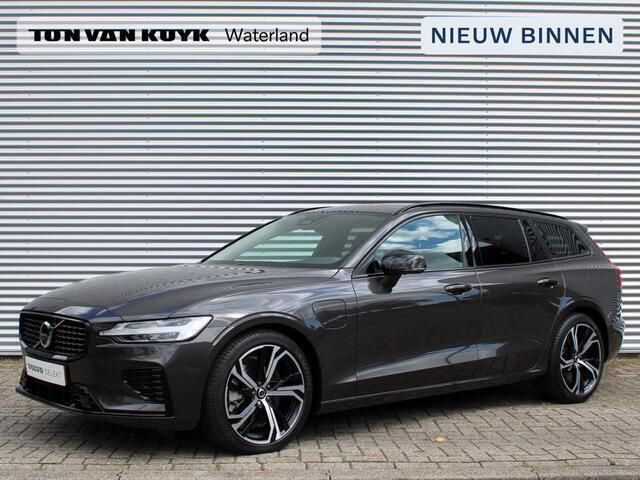 Grijs Gebruikt 2025 Volvo V60 Plus Stationwagen | € 62.950 - Afbeelding 1/4