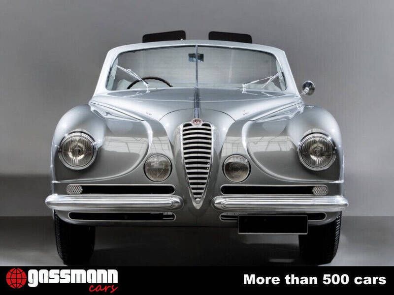 Zilversilber Gebruikt 1950 Alfa Romeo 6C Cabriolet | € 590.000 - Afbeelding 1/4