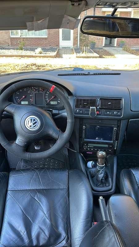 Zwart Gebruikt 1999 VW Golf IV GTI Hatchback | € 2.950 (Goede deal) - Afbeelding 1/4
