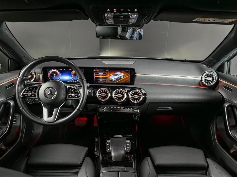 Occasion Mercedes A250 Business 218 PK (160 kW) 2021 Grijs Hatchback