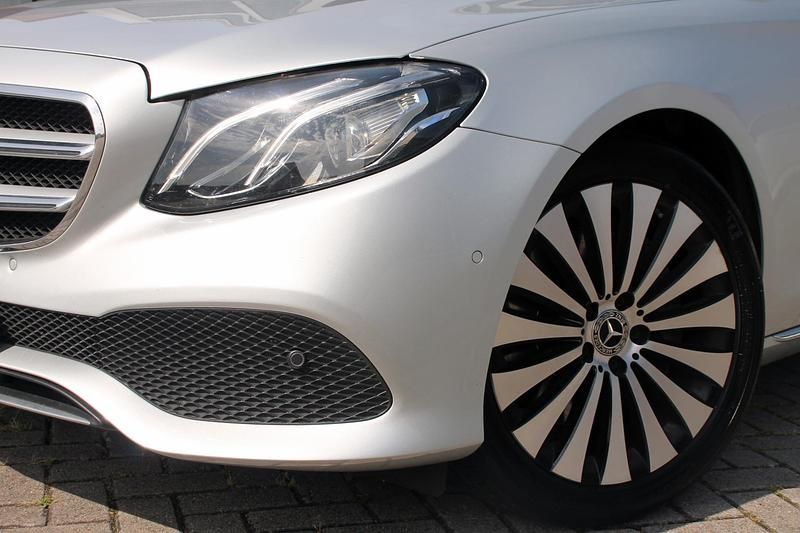 Occasion Mercedes E300 Avantgarde 245 PK (180 kW) 2018 Zilver Sedan