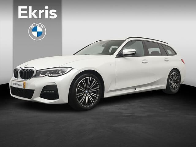 Wit Gebruikt 2020 BMW 320 Executive Stationwagen | € 27.900 (Eerlijke prijs) - Afbeelding 1/4
