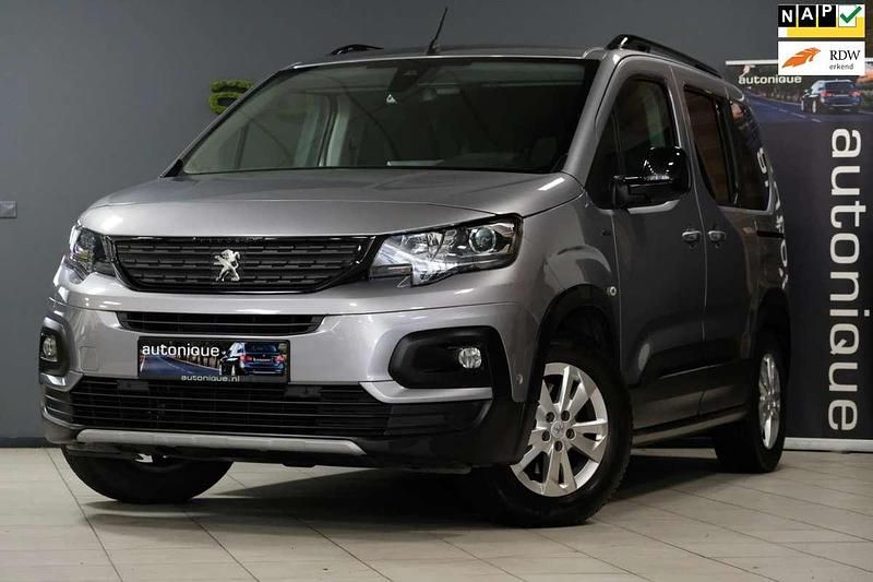 Grijs Gebruikt 2019 Peugeot Rifter GT-line MPV | € 18.995 (Eerlijke prijs) - Afbeelding 1/4