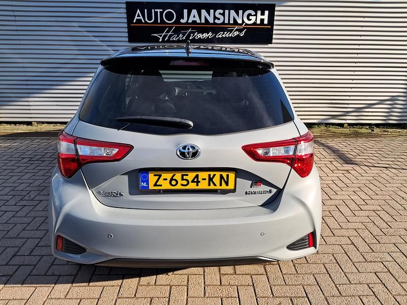 Occasion Toyota Yaris Hybrid Sport 2019 Grijs Hatchback