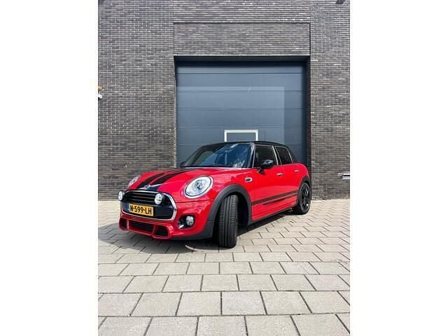 Occasion Mini Cooper Business 136 PK (100 kW) 2017 Rood Hatchback