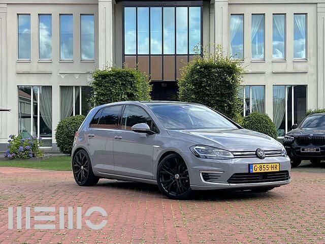 Grijs Gebruikt 2019 VW e-Golf Hatchback | € 20.950 - Afbeelding 1/4