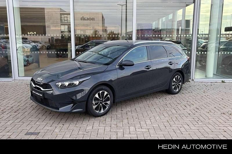 Grijs Gebruikt 2024 Kia Ceed Sportswagon Turbo Stationwagen | € 25.740 (Duur) - Afbeelding 1/4