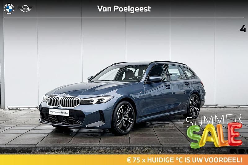 Arctic race blue metallic (blauw metallic) Gebruikt 2024 BMW 330 M Sport Stationwagen | € 56.900 - Afbeelding 1/4